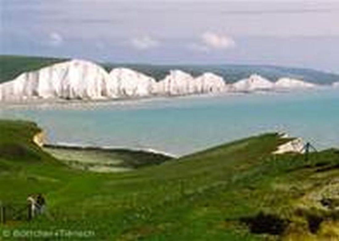 Woodpeckers Cottage B&B Pett Esterno foto